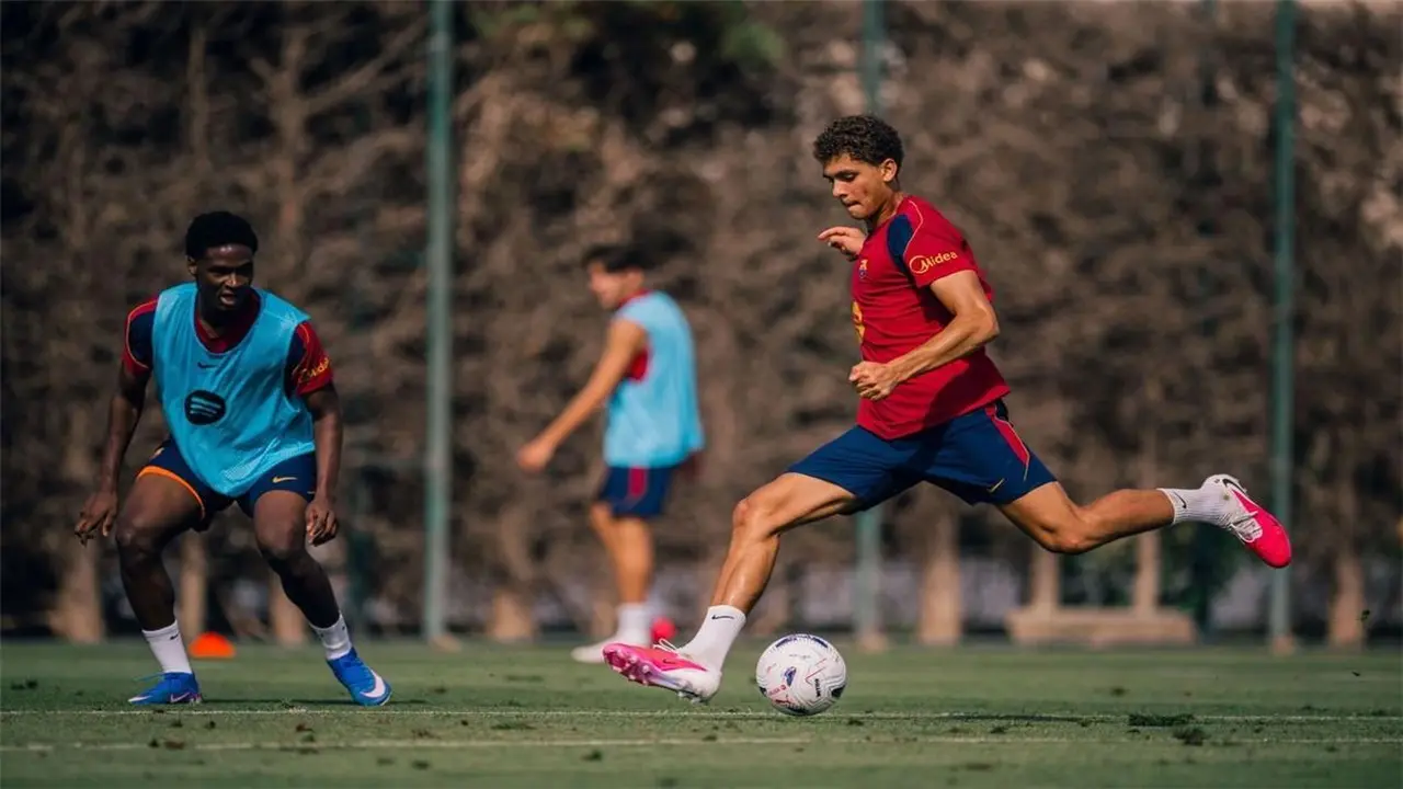 مباراة برشلونة ويوروبا الودية اليوم: القناة الناقلة وظهور مرتقب لعبد الكريم